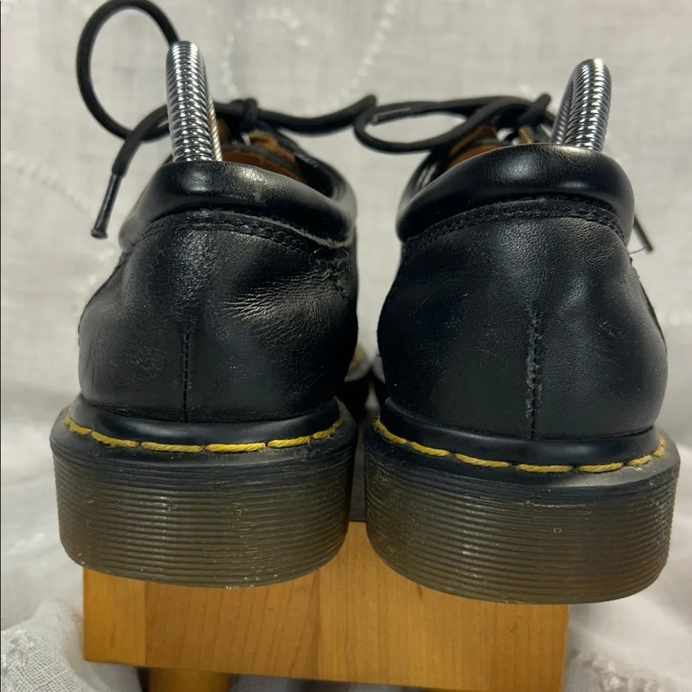 Dr Martens leather lace up oxfords shoes